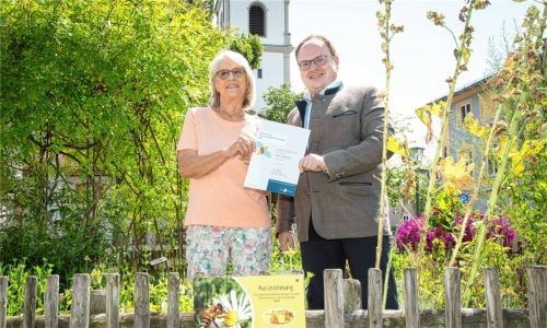 Ohne Bienen kein bestäuben, und kein Obst und Gemüse – Ökologie und Artenvielfalt haben wir nicht vergessen!